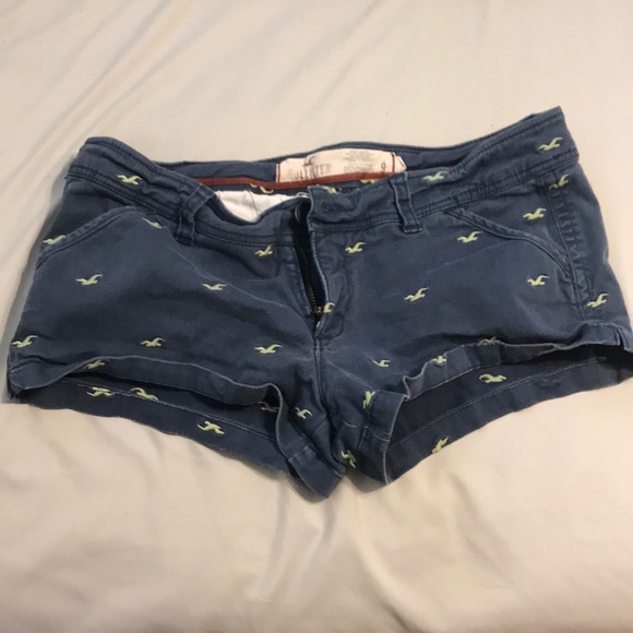Hollister Pants - Hollister seagull shorts